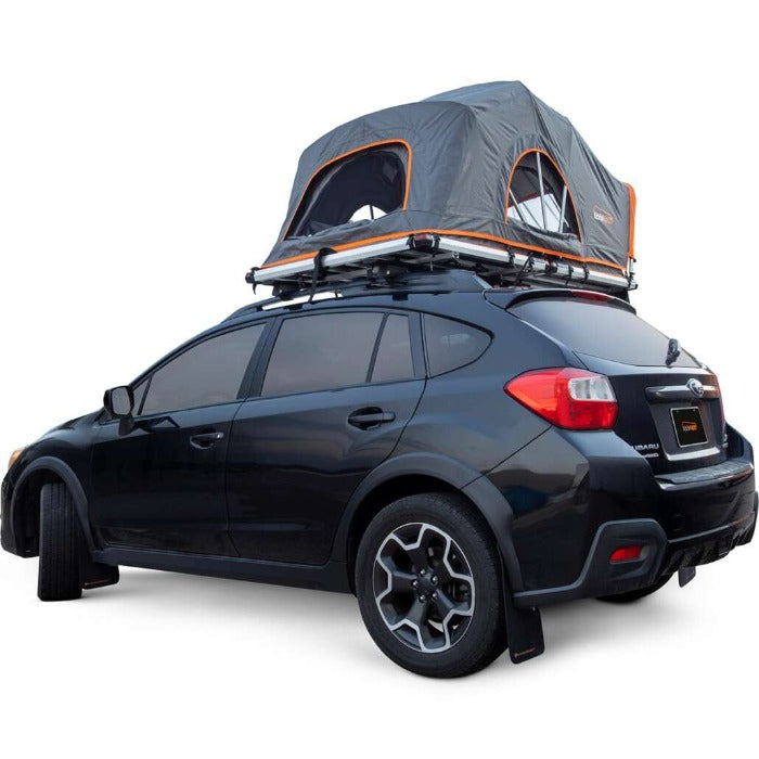 Roofnest Meadowlark on black Subaru
