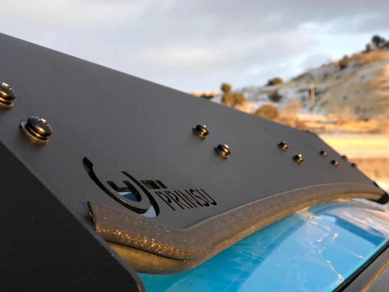 Rav4 Prinsu roof rack front logo closeup
