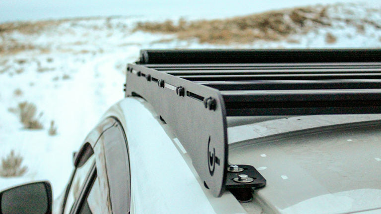 Prinsu 2018 Subaru Crosstrek Roof Rack Logo Closeup