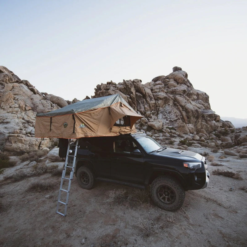 Tuff Stuff Ranger on a black Toyota 4runner in a desert