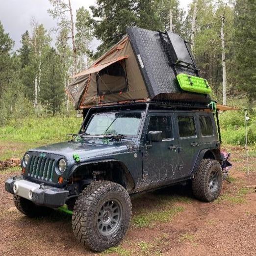 Durable aluminum rooftop tent design