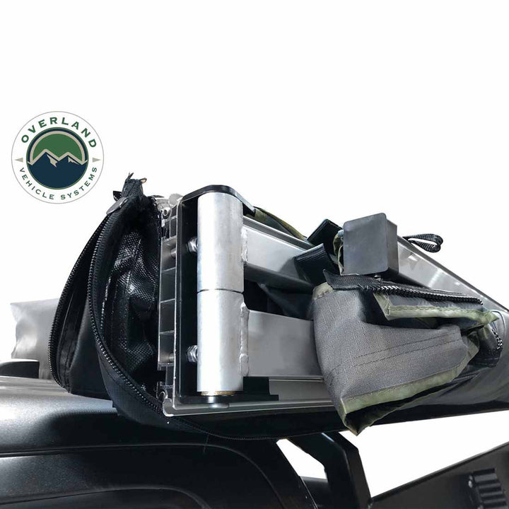 Nomadic 180 roof rack awning