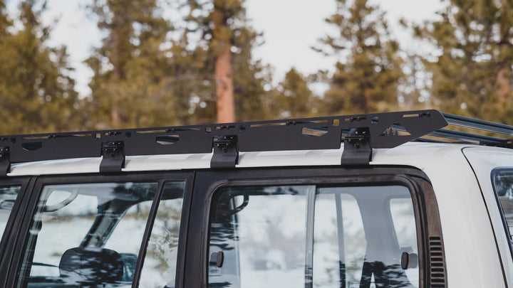 Off-road Toyota Land Cruiser roof rack