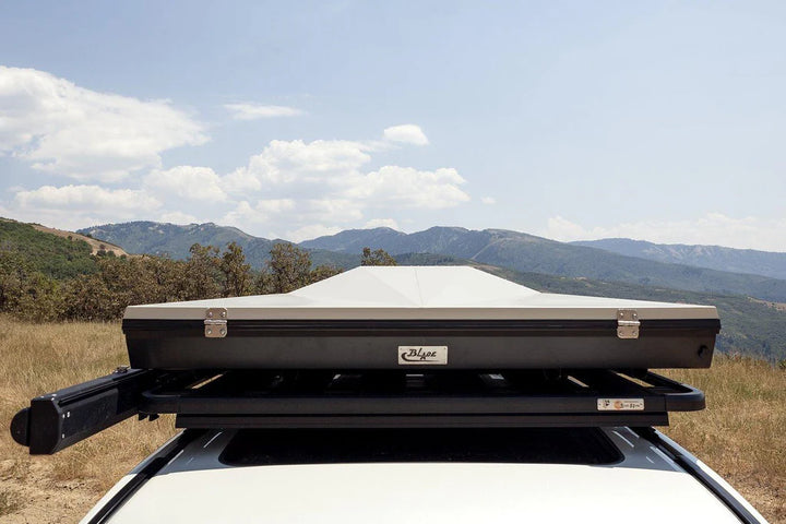 Blade roof top tent system