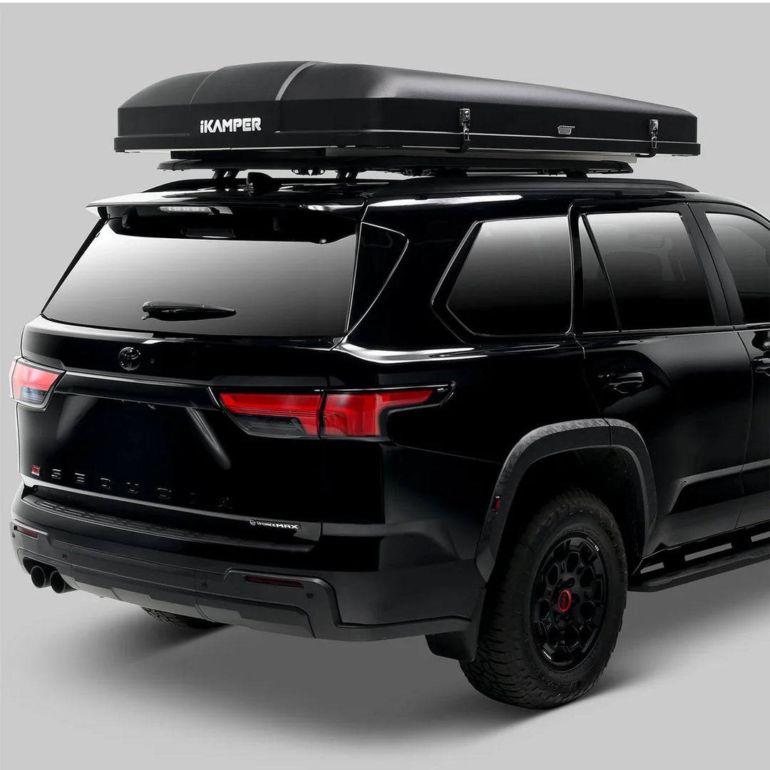 Rooftop tent with quilted insulation