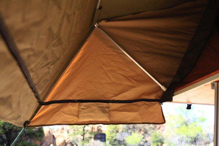 Globe Tracker trailer roof tent