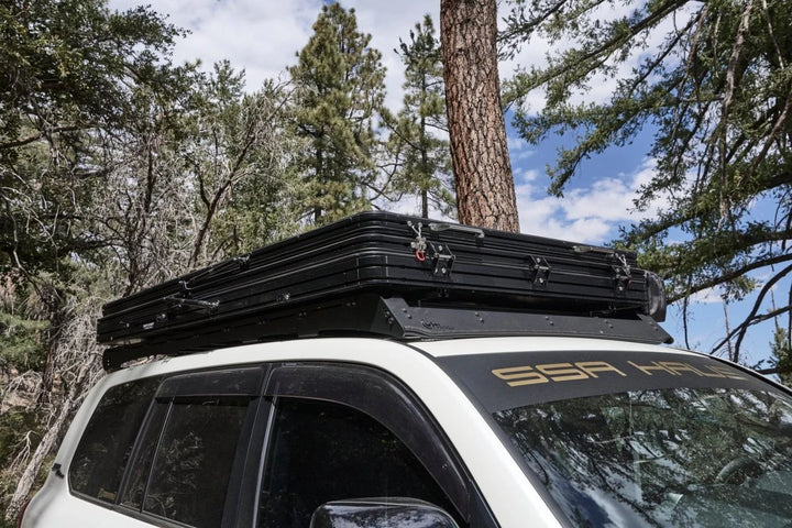 Off‑road adventure roof tent