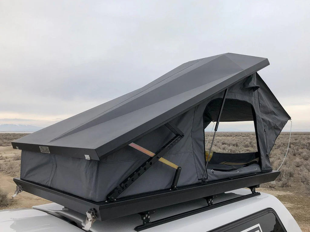 Eezi-Awn Stealth Hard Shell Roof Top Tent Reviews