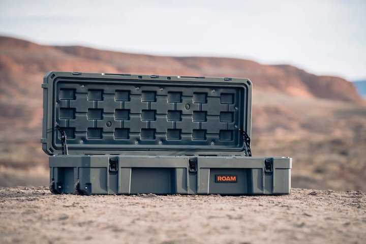 weatherproof rolling cargo case