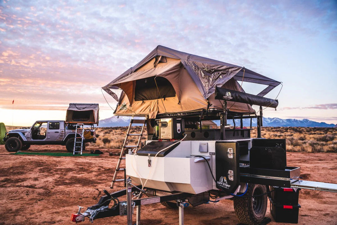 Expedition gear roof tent