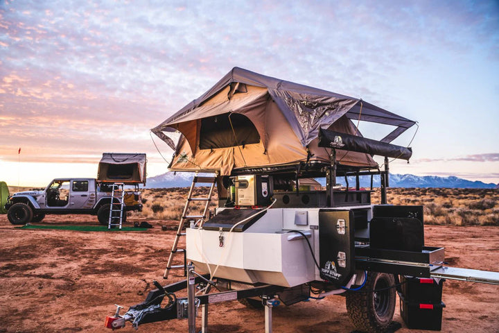 Expedition gear roof tent