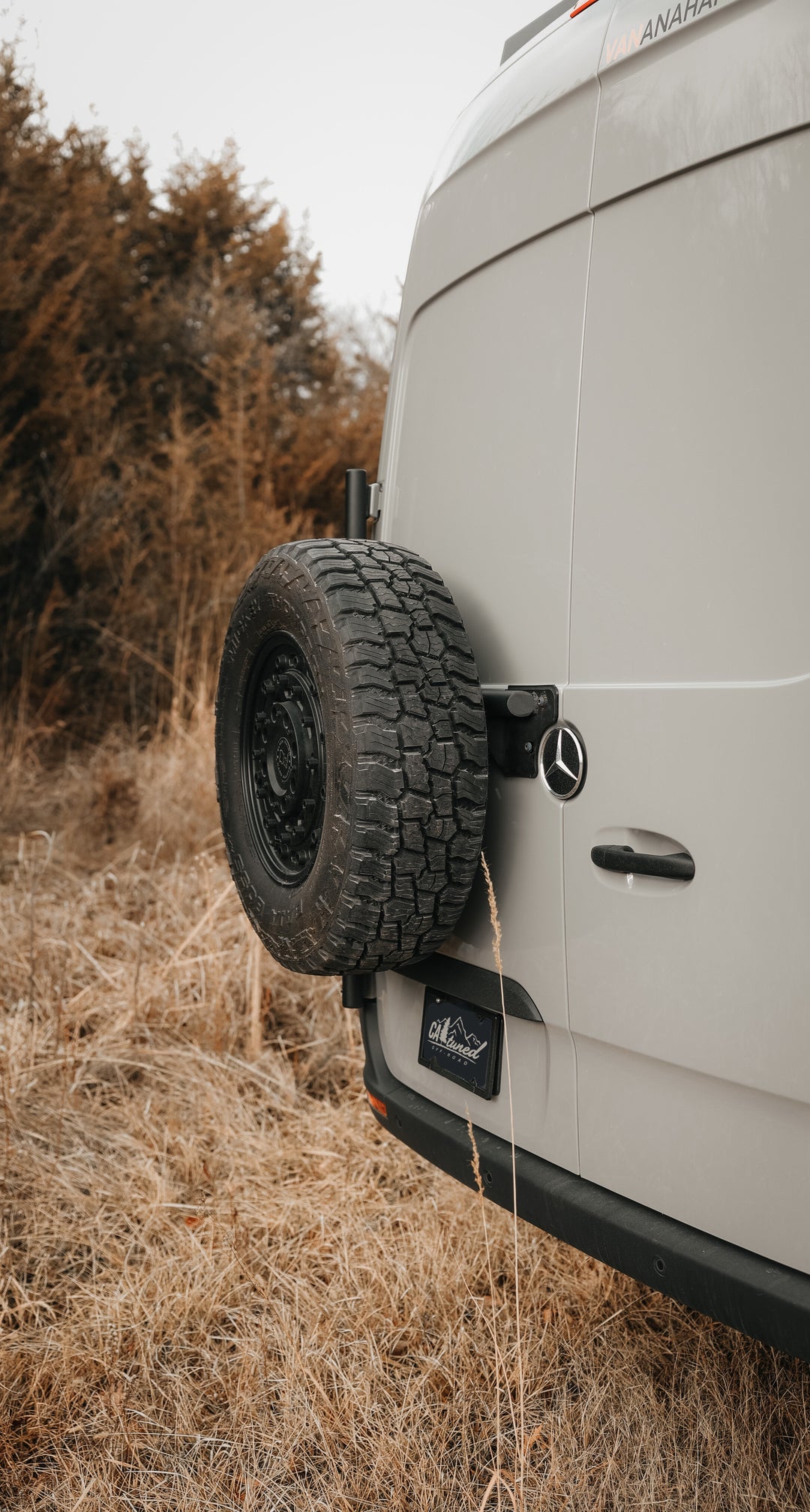 Heavy duty Sprinter tire carrier