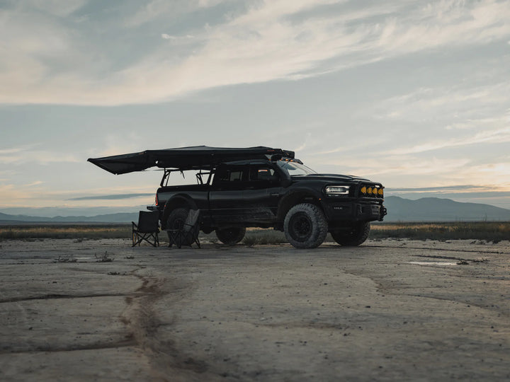 Vehicle-mounted 180-degree awning