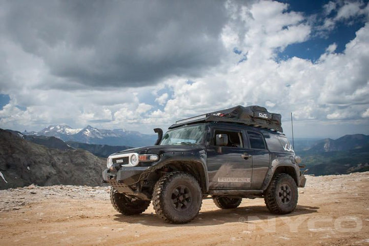 Durable Prinsu roof rack for FJ Cruiser