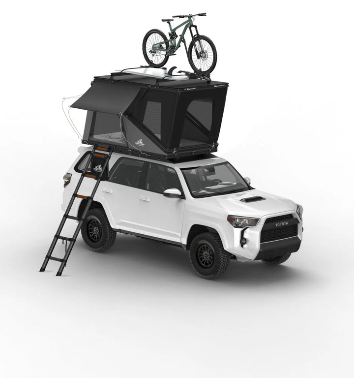 Adventure travel roof tent