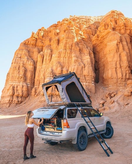 Roofnest Falcon Pro rooftop tent camping site setup