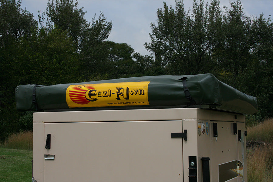 Hard shell trailer rooftop tent