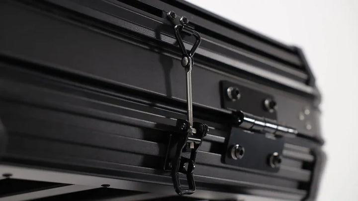 Weatherproof hardshell rooftop tent