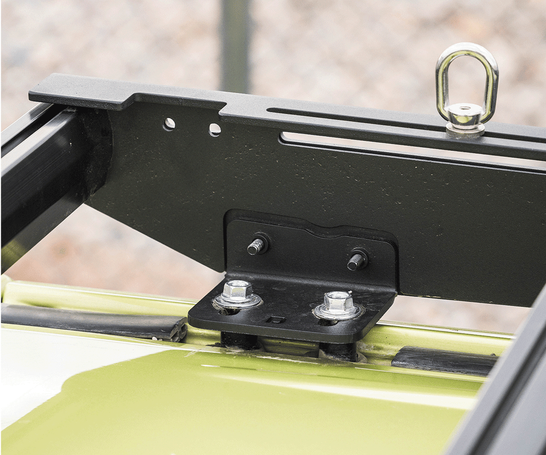 Toyota RAV4 roof rack with crossbars