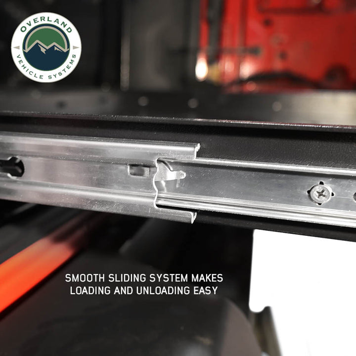 Cargo rack with shelf and mat