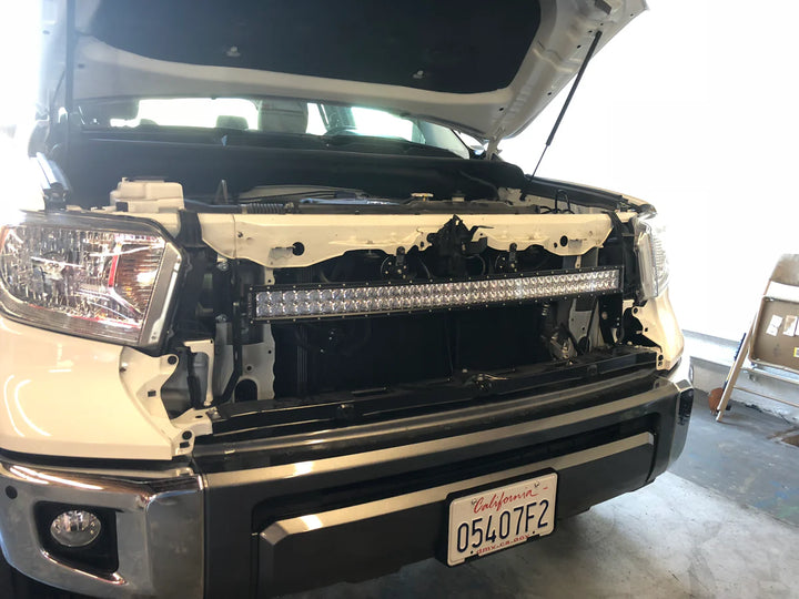 Off-road LED light bar bracket