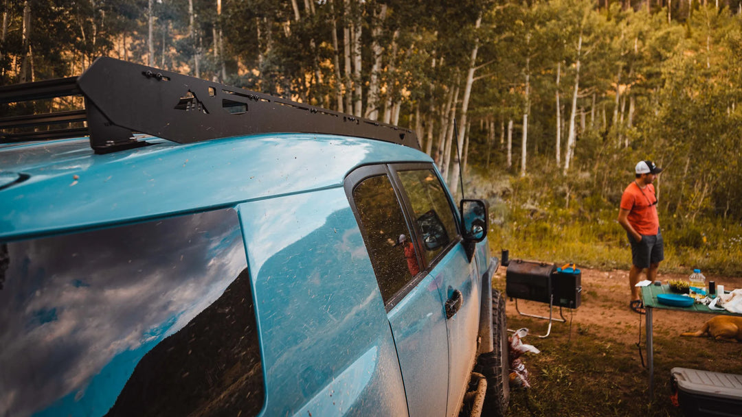 Rugged low profile roof rack design