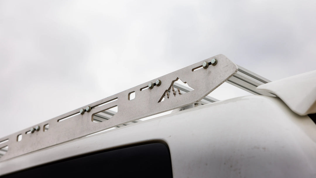 Rugged GX470 roof rack design