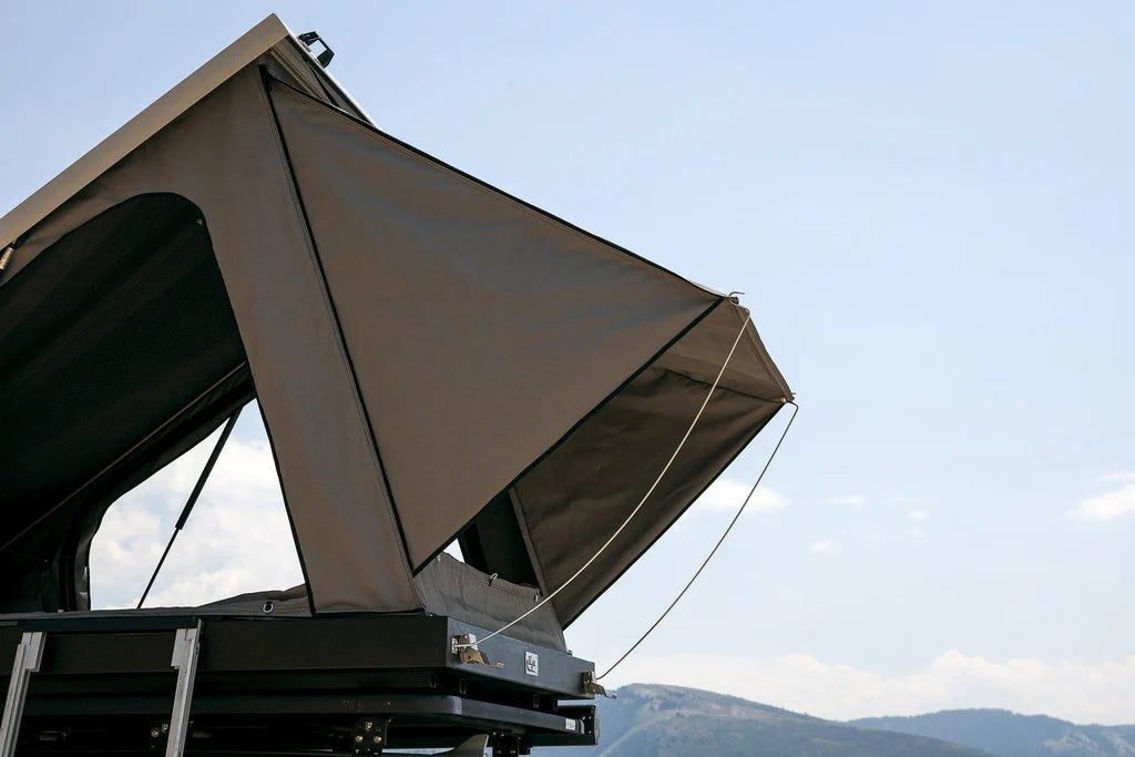 Blade rooftop tent camping system
