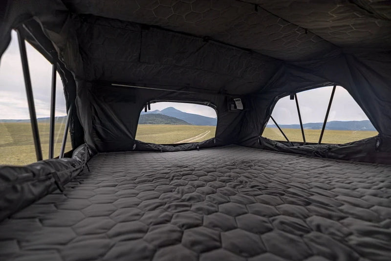 Freespirit High Country V2 - King rooftop tent new mattress