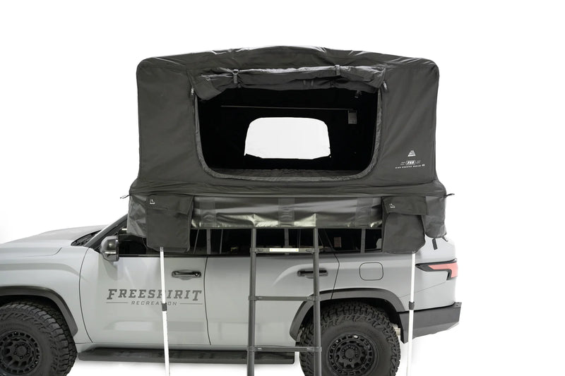 Freespirit Recreation High Country V2 - King roof top tent