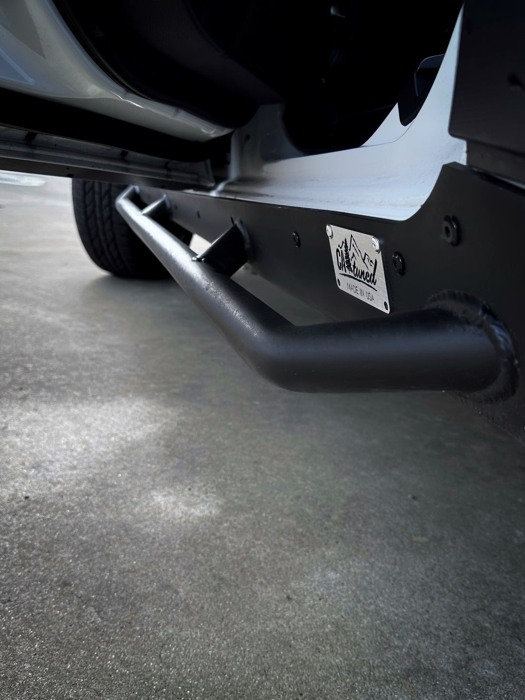 Non-slip Crosstrek rock slider step