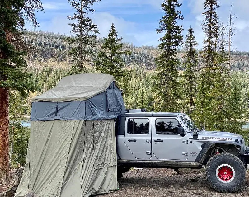 Nomadic 2 with annex on a jeep