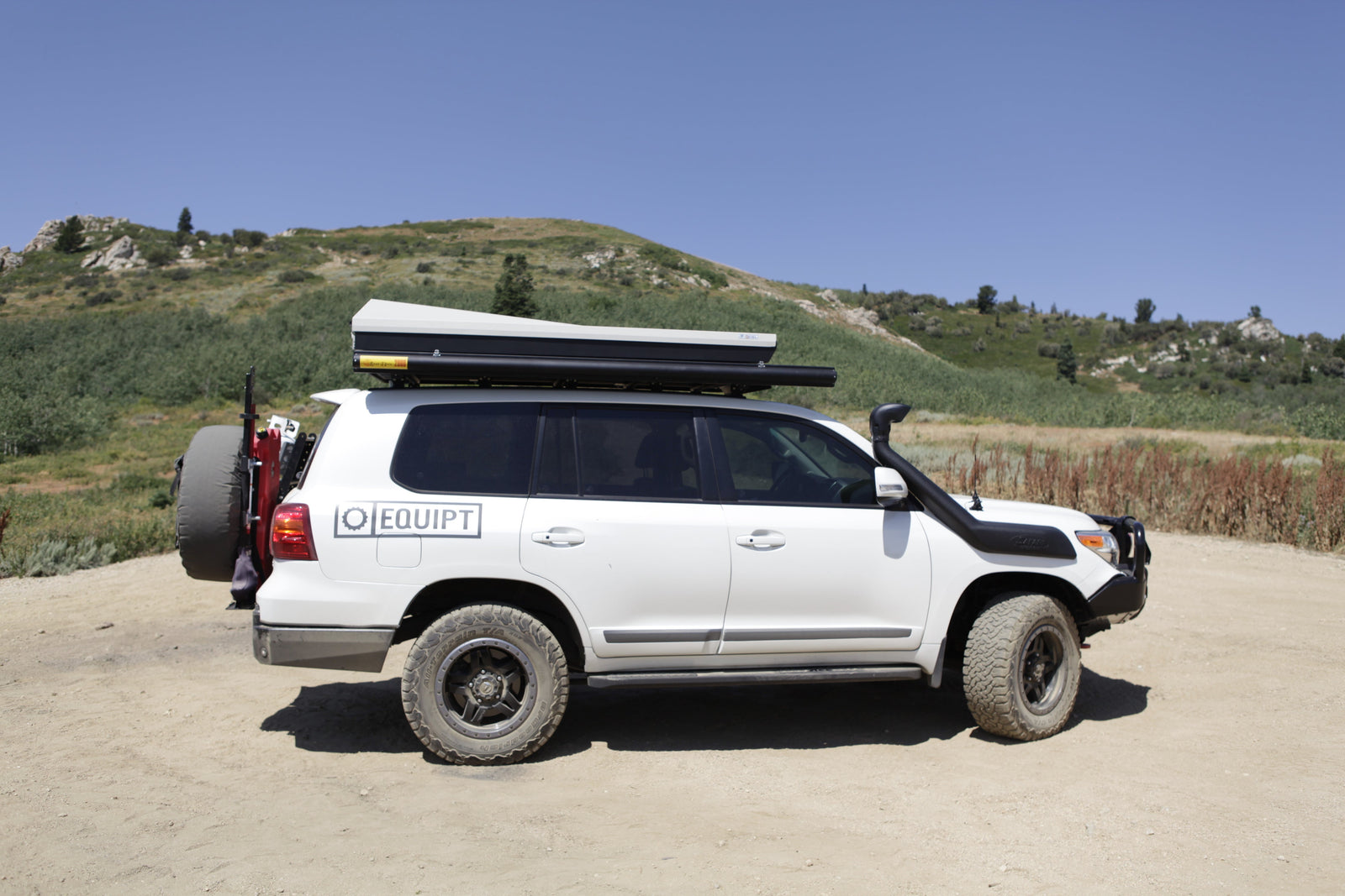 Overland Junction Eezi-Awn Series 2000 Awning