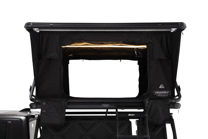 Freespirit Evolution V3 XL rooftop tent
