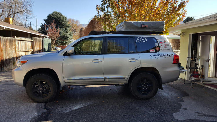 Prinsu Landcruiser 200 Roof Rack with a tepui roof top tent