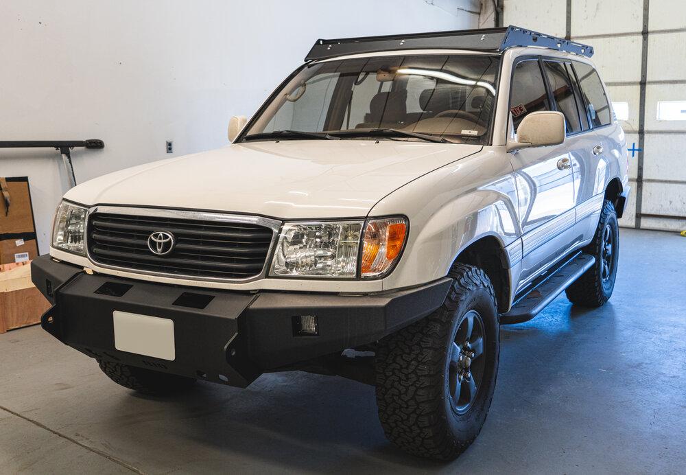Adventure-ready Lexus LX470 roof rack